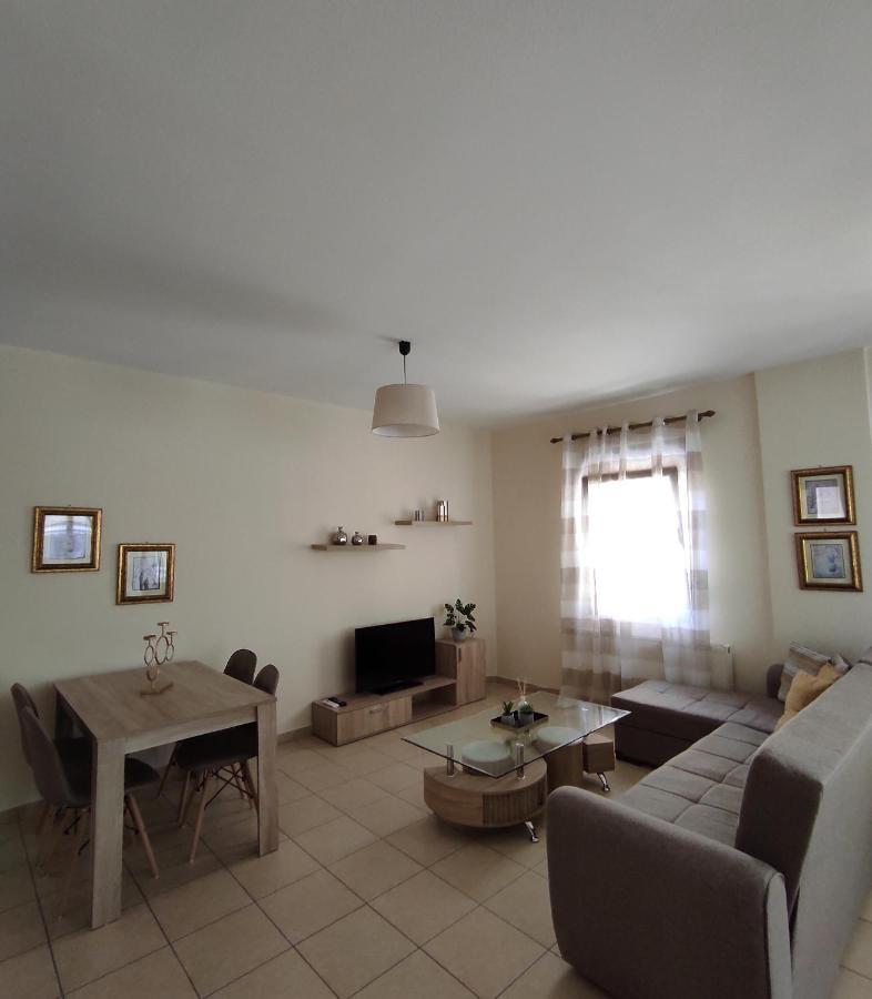 Villa Elena House à Néa Péramos Extérieur photo